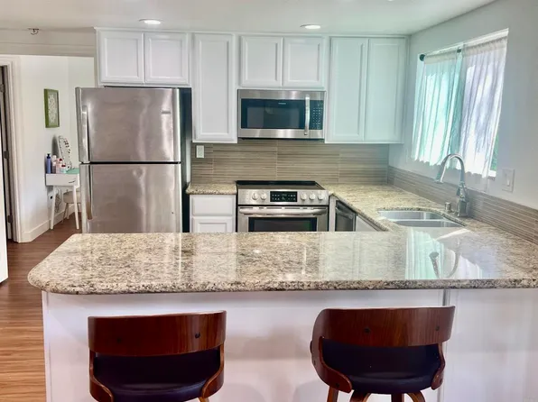 155 Rosebay Dr APT 37, Encinitas, CA 92024