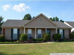 10920 Oak Leaf Dr, Olive Branch, MS 38654