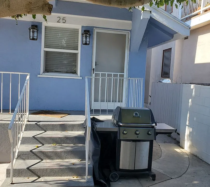 25 Clubhouse Ave