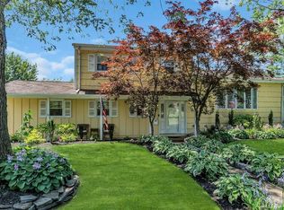 52 Creighton Cir, Old Bridge, NJ 08857