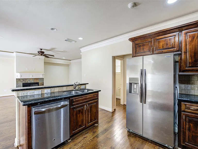 5813 Washington Ave #B — Photo 15