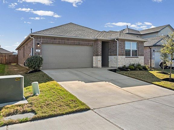 5th image of 209 Connor Ln