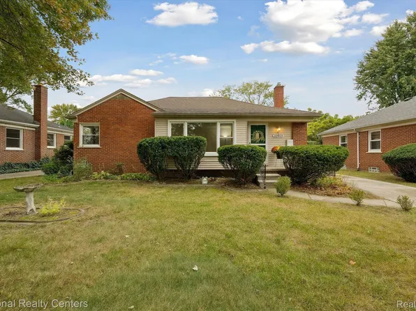 13973 Sarasota, Redford, MI 48239