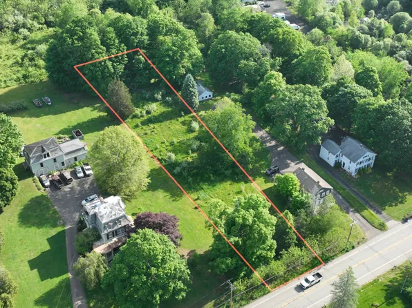133 Main Street, Middlefield, CT 06481