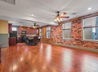 377 New York Ave, Huntington, NY 11743