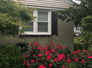 36 Lady Marion Ln, Greenville, SC 29607