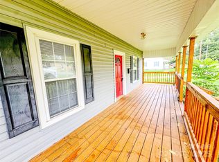 818 Grier St, Lincolnton, NC 28092