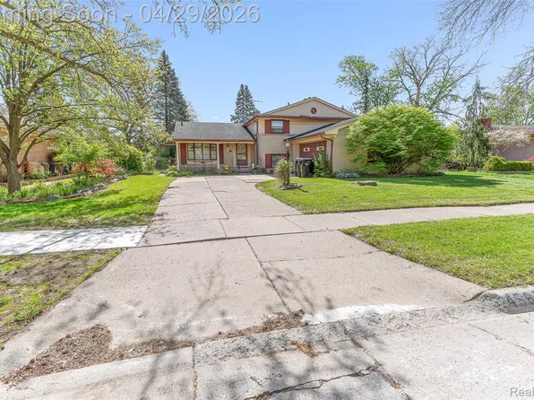 4581 Parkside Blvd, Allen Park, MI 48101