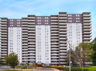 25 Fisherville Rd #1811, Toronto, ON M2R3B7