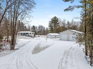N6198 Ross Ln, Porterfield, WI 54159