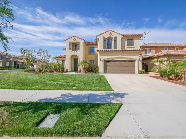 7506 Sanctuary Dr, Corona, CA 92883