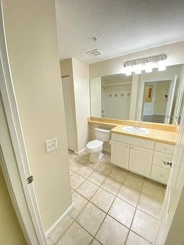 2nd image of 9825 Baywinds Dr #1125