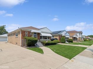 5110 N Kenneth Ave, Chicago, IL 60630