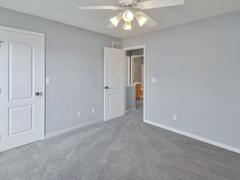 3907 Balmoral Dr — Photo 27