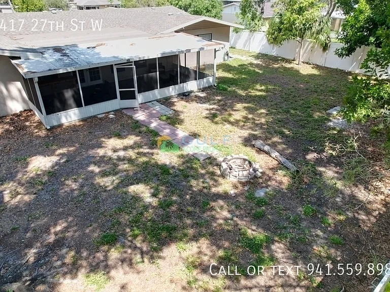 1417 27th St W — Photo 3