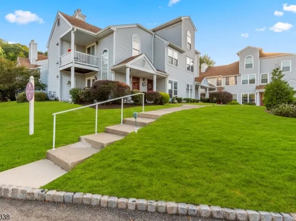 125 Harvest Ln, Lincoln Park Boro, NJ 07035