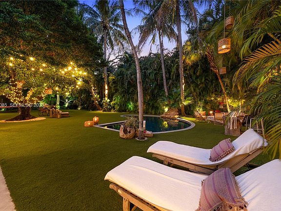 4th image of 330 Gulf Rd