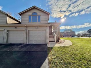 5205 Preservation Pointe Dr, Loves Park, IL 61111