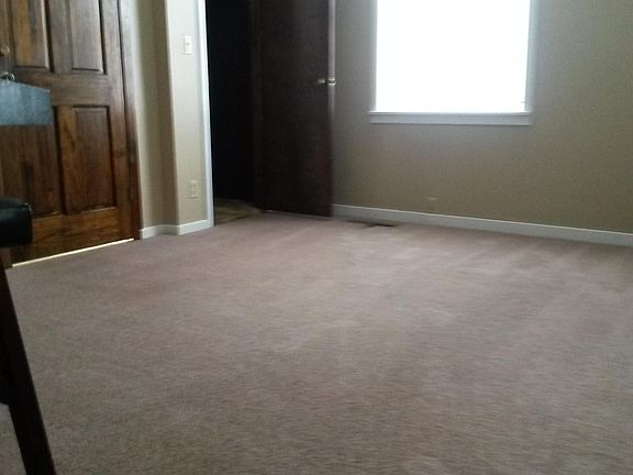 2nd image of 1016 W High St