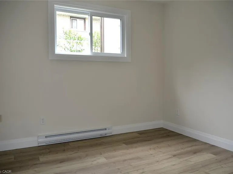 254 Cedar St — Photo 7
