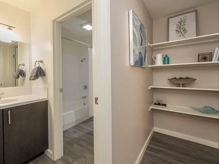 Parkside Apartments bathroom and shelves