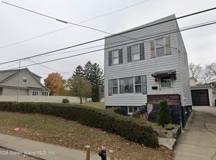 987 Richmond Rd, Staten Island, NY 10304