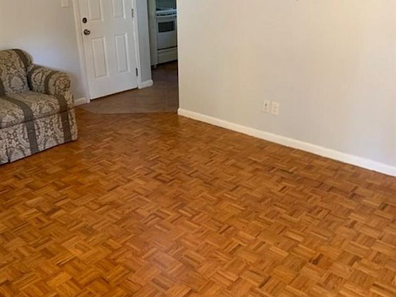 2nd image of 604 N 78th Ave