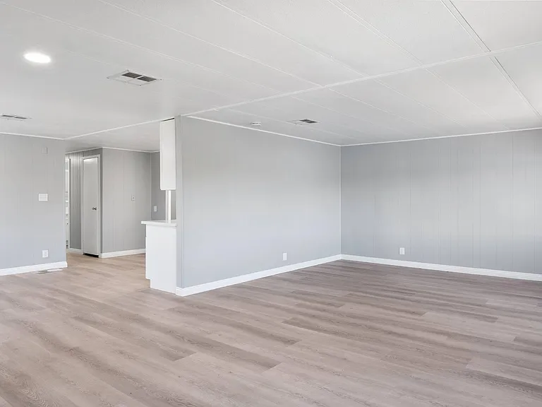 59521 Lafayette Rd — Photo 10