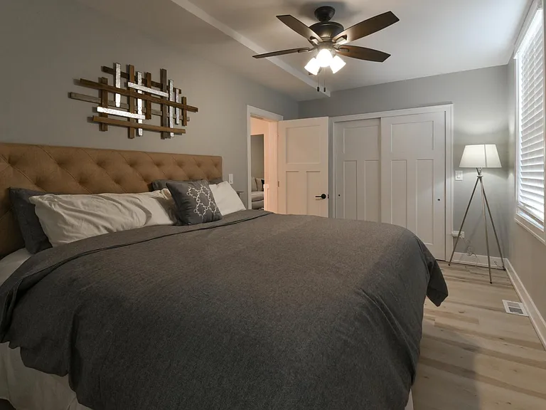 11240 S Kedzie Ave — Photo 15