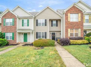 116 Blackthorne Ct, Clayton, NC 27520