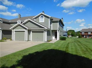 5573 NW Sunrise Meadow Ln, Lees Summit, MO 64064