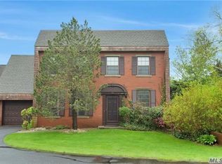 161 Anchor Ln, Bay Shore, NY 11706
