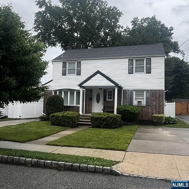 1st image of 62 Reid Ave