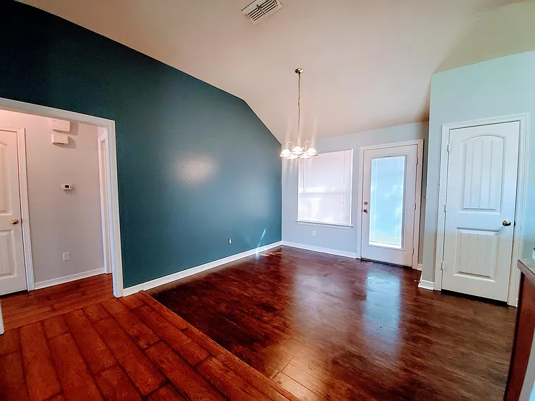 5866 Palo Pinto Dr — Photo 15