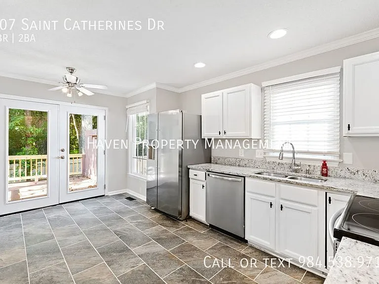 707 Saint Catherines Dr — Photo 9