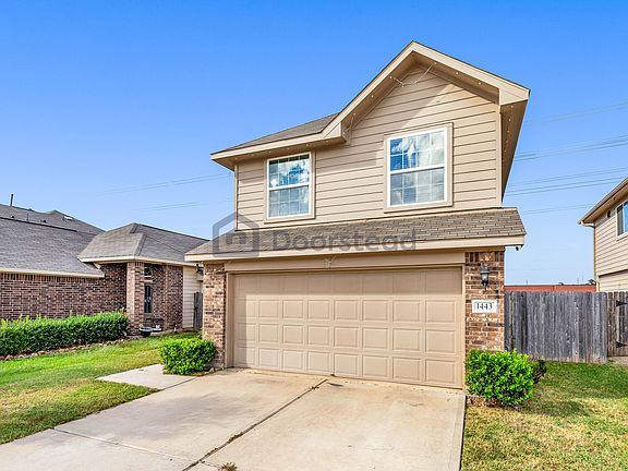 2nd image of 1443 Oxford Meadows Dr
