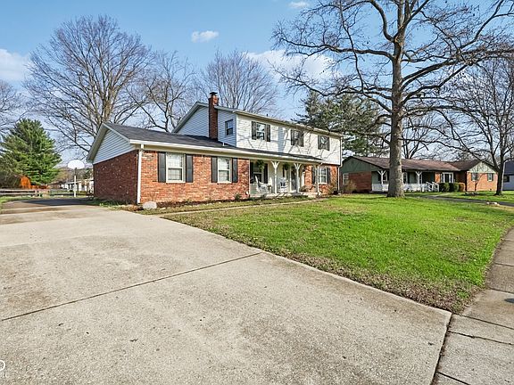 4th image of 8808 Ellington Dr