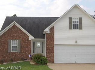 31 Camden Ct W, Sanford, NC 27332
