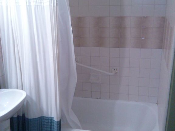 5th image of 1222 Lake Dr SE APT 1
