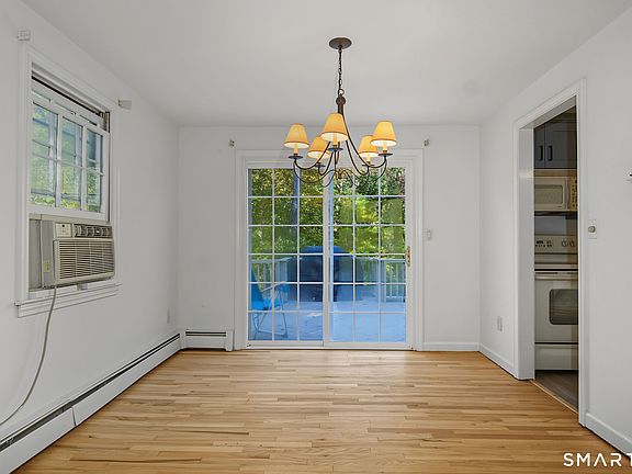 4th image of 121 Long Hill Road