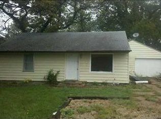 442 Hart Ave, Des Moines, IA 50315
