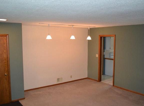 3rd image of 6901 Eliot View Rd