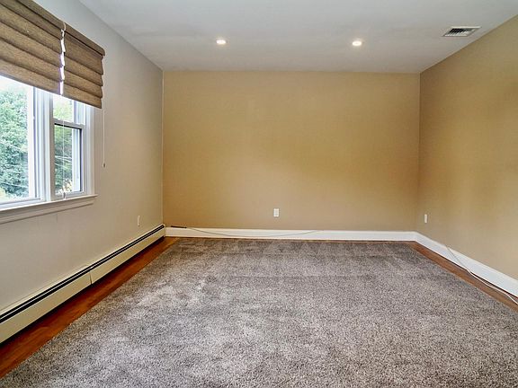 5th image of 68 Lee Ave Floor 2