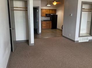 1640 Holdrege St #107, Lincoln, NE 68508