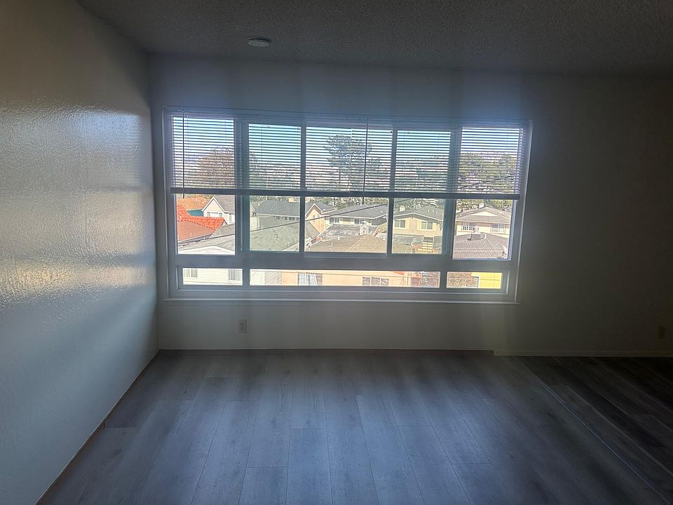 1st image of 151 Eastmoor Ave APT 205