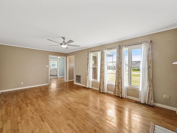 5th image of 26377 6th St
