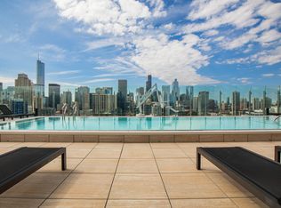 868 N. Wells, Chicago, IL 60610