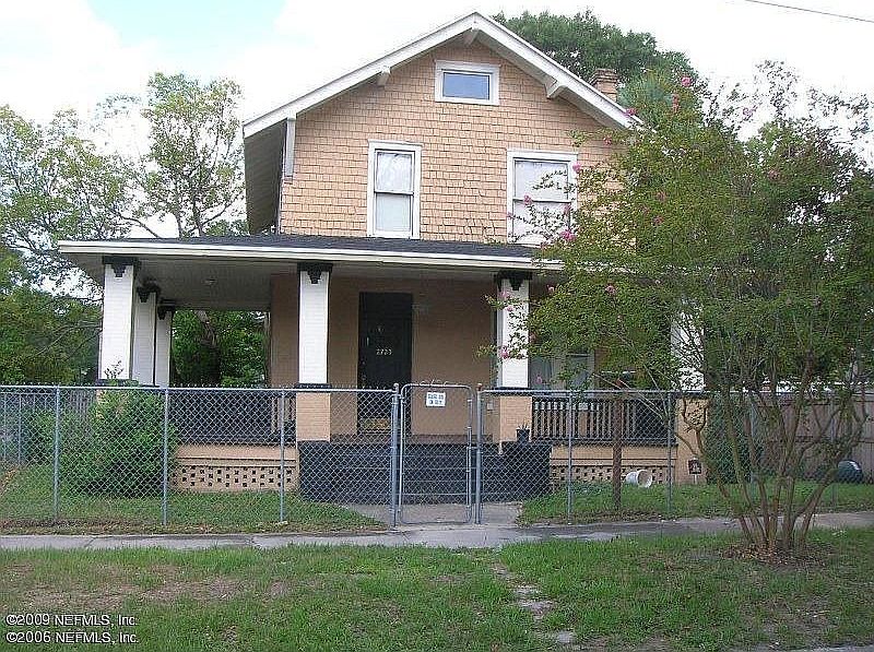 1st image of 2723 Hubbard St