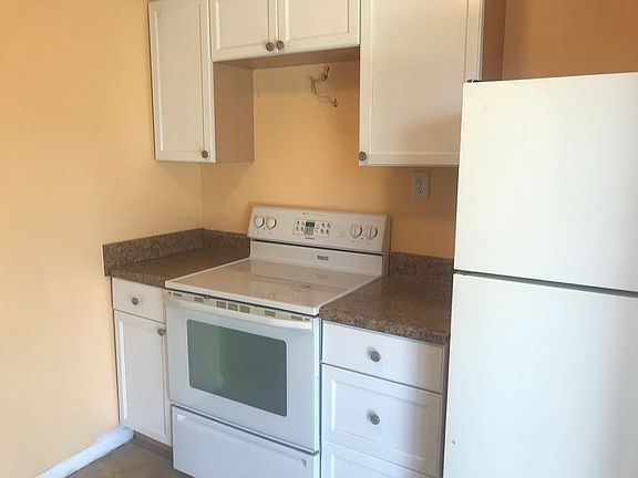 4th image of 6015 Deming Ave