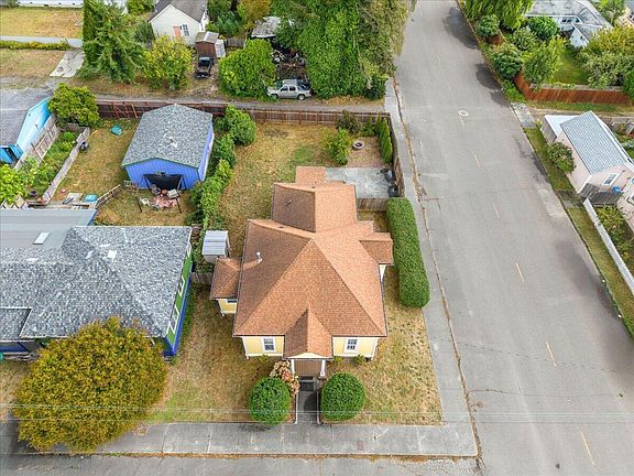 3rd image of 507 15th St